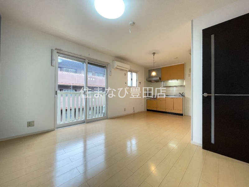 居室・リビング　同型別部屋写真