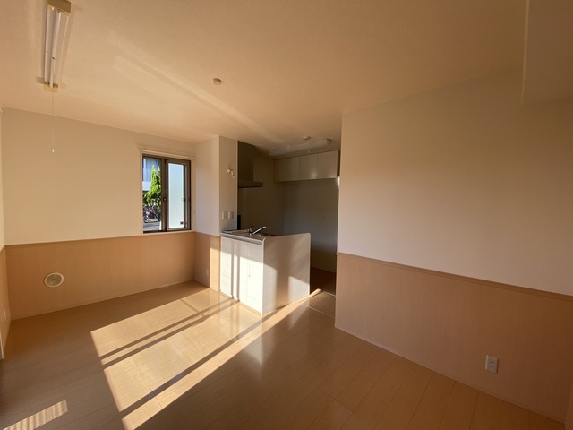 居室・リビング　日当たり良好の明るいリビングです。