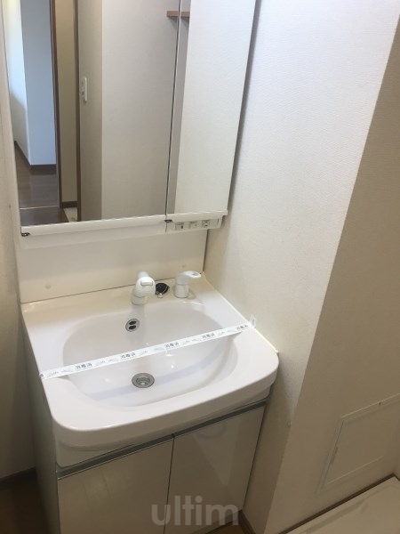 洗面設備　※別のお部屋のお写真です。御参考までに。