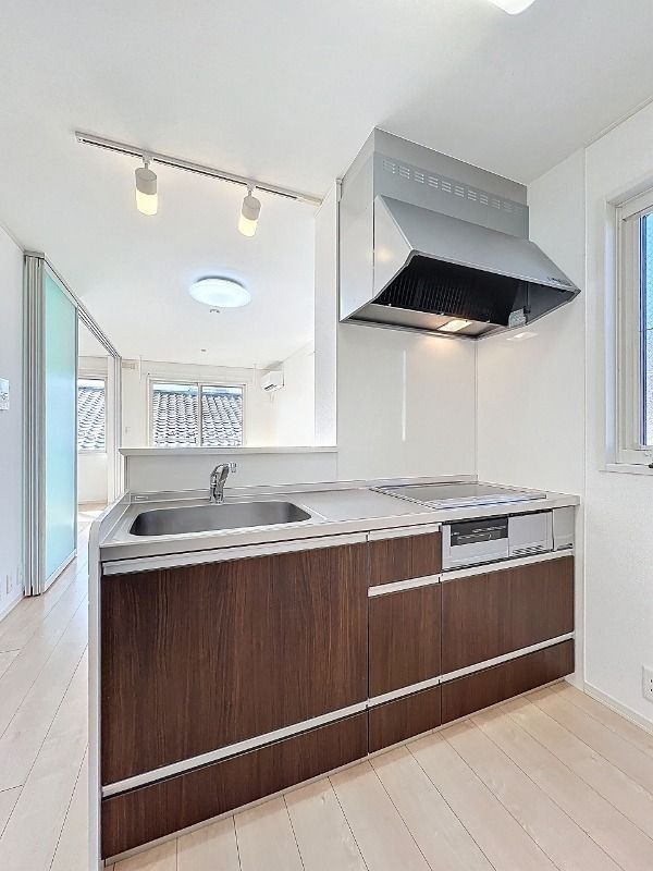 キッチン　☆調理も捗るシステムキッチン☆