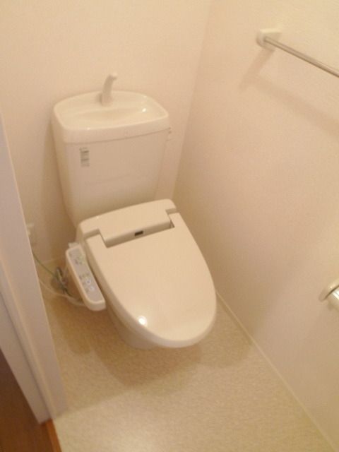 トイレ　※別号室参考写真です