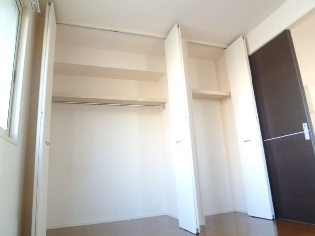 収納　※別号室参考写真です