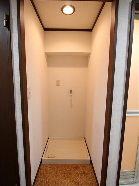 その他設備　松山市喜与町　ハイツ楡の森　室内洗濯機置場