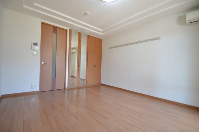 居室・リビング　９．１帖の洋室