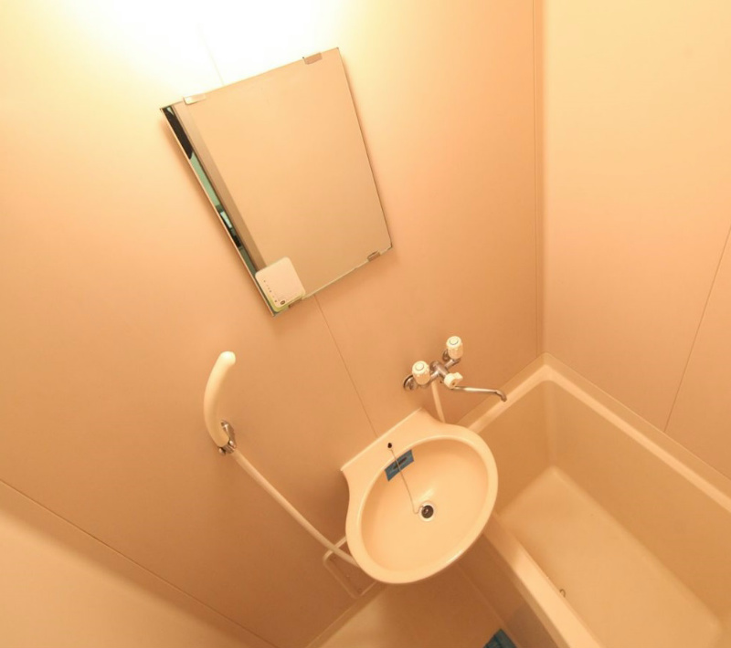 洗面設備　洗面台（バスルーム）