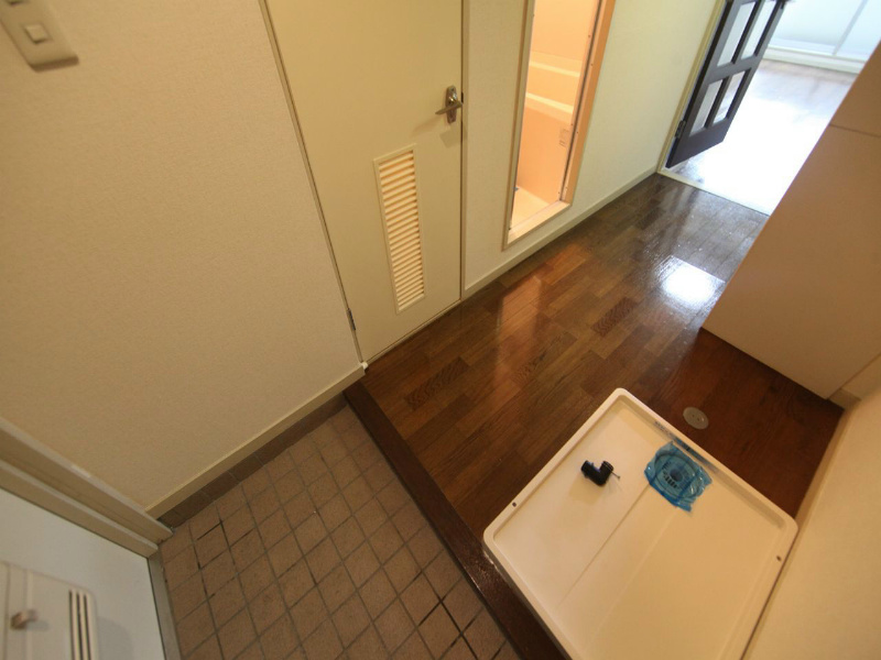 玄関　玄関スペース　室内洗濯機置き場