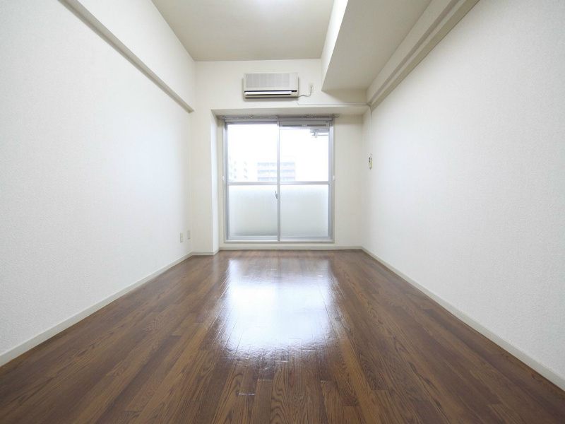 その他部屋・スペース　洋室8.0帖　エアコン完備　バルコニー