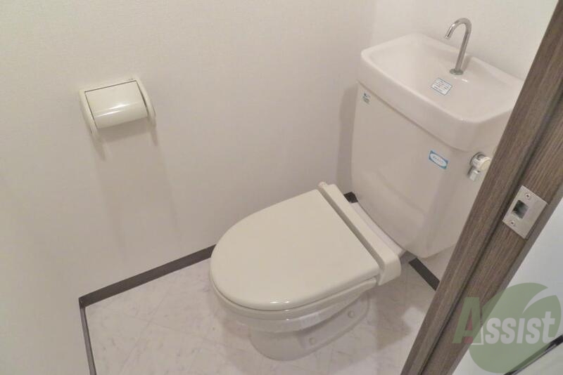 トイレ　トイレは清潔感があって使いやすそうです。