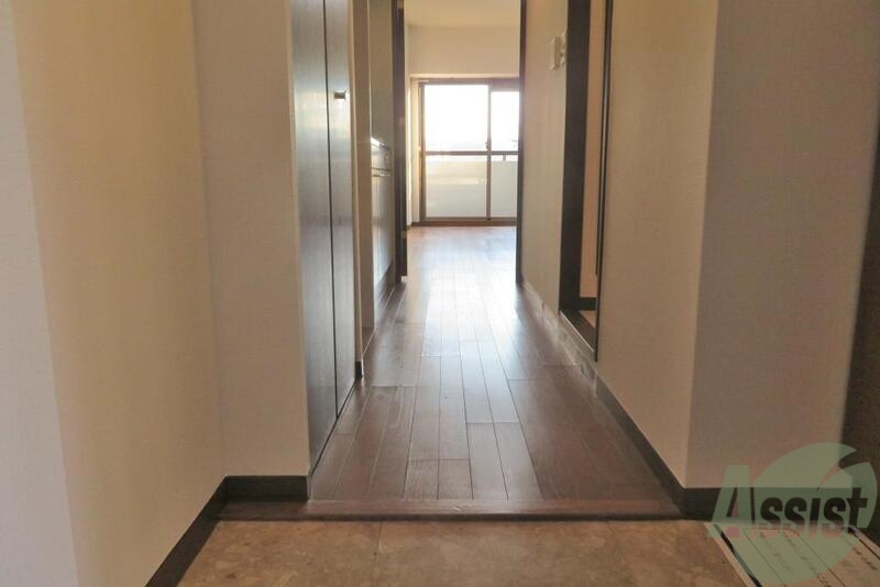 玄関　玄関から見たお部屋です。いかがでしょうか。