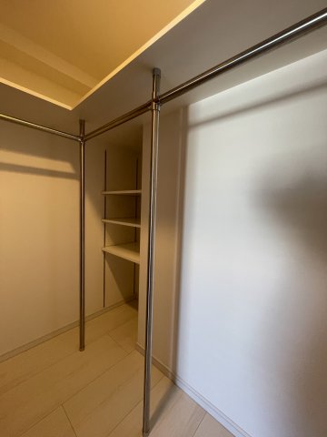 収納　Log上野駅前