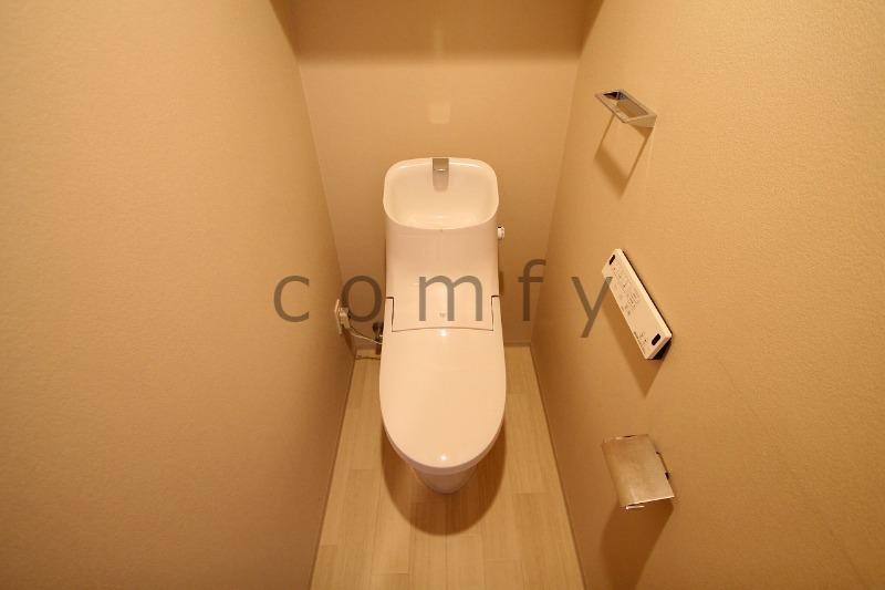 トイレ　ウォシュレット付きトイレ