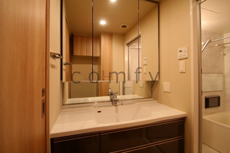 洗面設備　独立洗面台