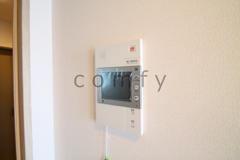 セキュリティ　モニター付きインターホン