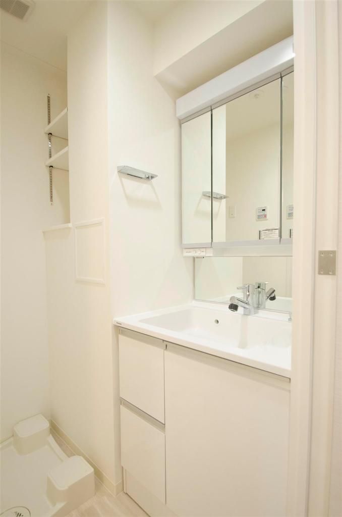 洗面設備　忙しい朝には欠かせない洗面所です