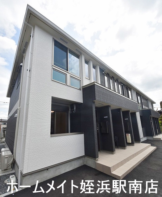 建物外観　★築浅物件！最寄り駅も徒歩圏内★