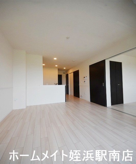 居室・リビング　★保証人様不要！敷地内駐車場有♪★参考写真