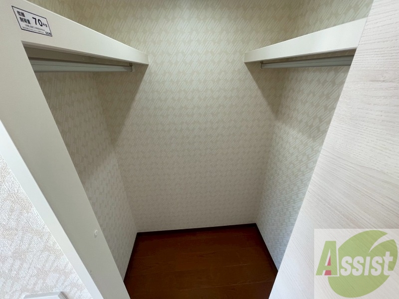 収納　収納もバッチリあるのでお部屋が片付きますよ！