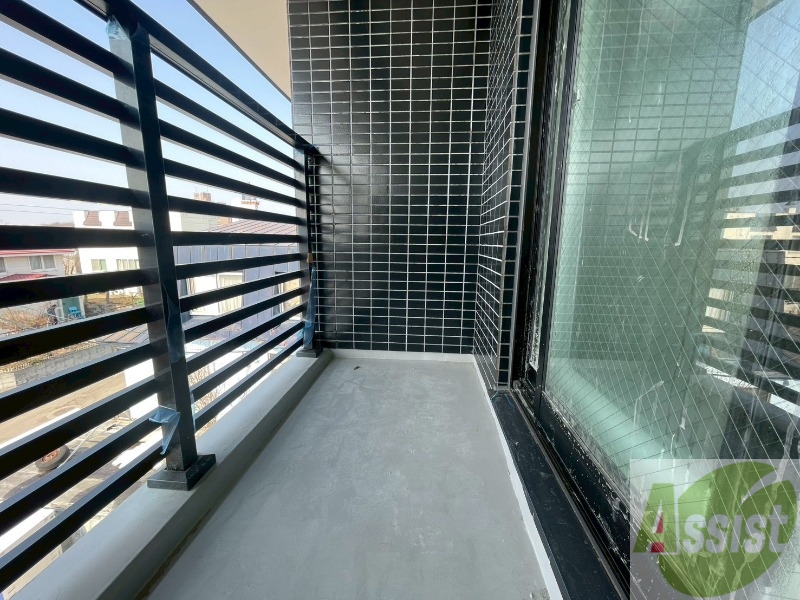 バルコニー　バルコニーです。洗濯物を干したり一息ついたりできますね！