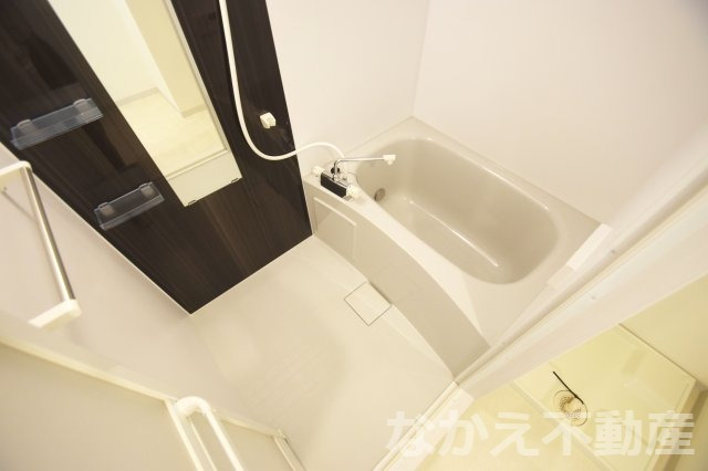 バス・シャワールーム　ゆったり過ごせるお風呂です