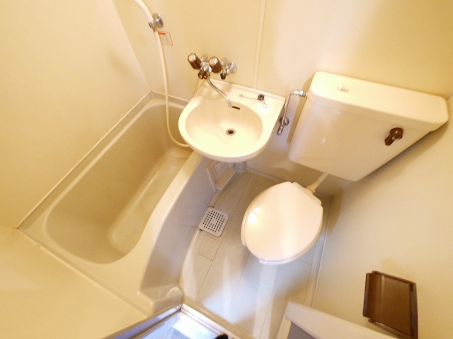 バス・シャワールーム　日々の暮らしに欠かせないお風呂です