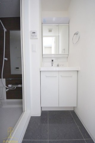 洗面設備　BPRレジデンス本町東