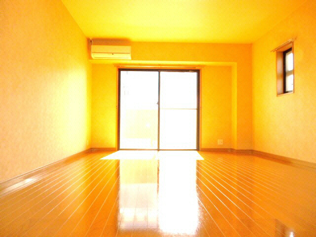 居室・リビング　※モデル写真