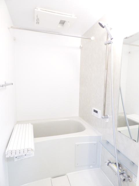 バス・シャワールーム　お風呂で日々の疲れを落としましょう