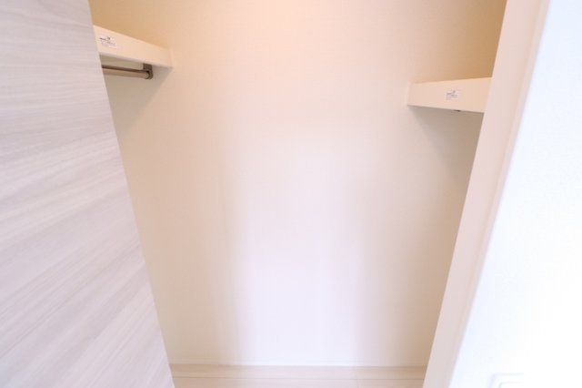 収納　※別部屋の参考写真、現況優先※