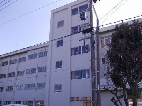 小学校　牛久保小学校（小学校）まで450m