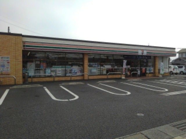 コンビニ　セブンイレブン長野西尾張部店（コンビニ）まで400m