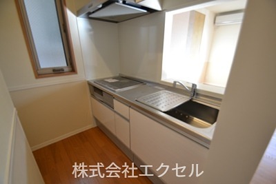 キッチン　IHクッキングヒーター付いてます。