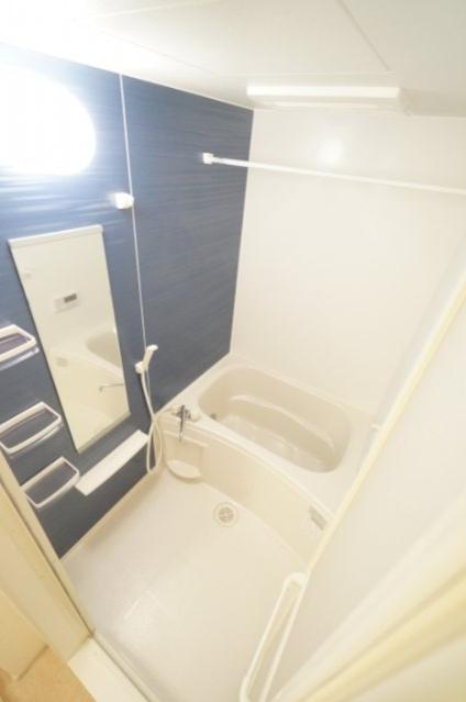 バス・シャワールーム　※同タイプの写真です。