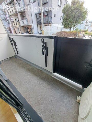 バルコニー　外からの目が気にならないバルコニーで洗濯物が干せます