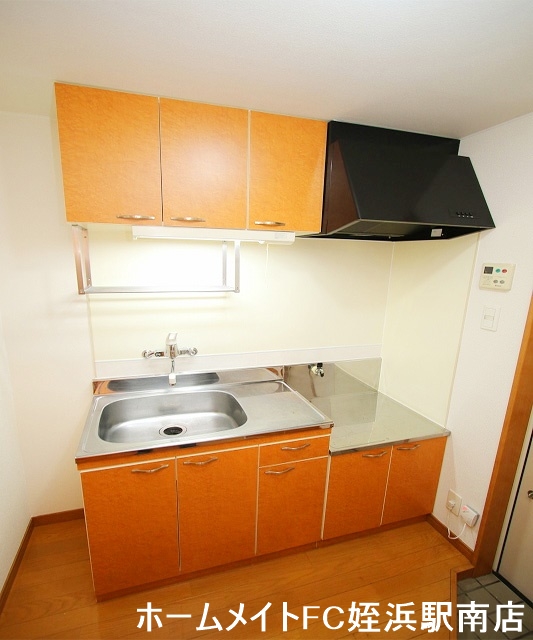 キッチン　★キッチンも単身にしては広めですよ！！★参考写真