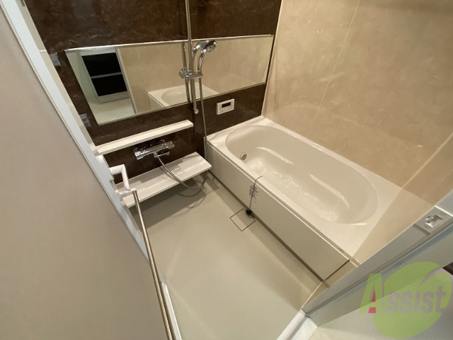 バス・シャワールーム