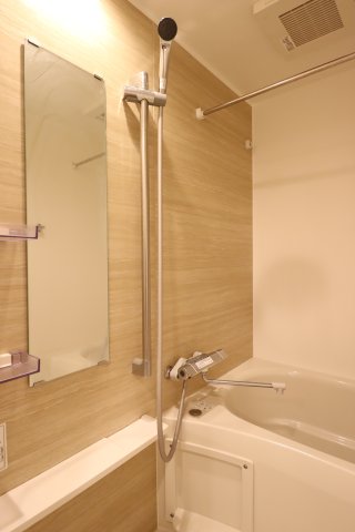 バス・シャワールーム　別タイプ写真