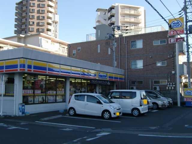 コンビニ　ミニストップ 土呂駅前店（コンビニ）まで419m