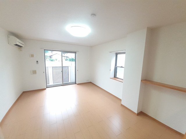 居室・リビング　ゆったりとした居間です