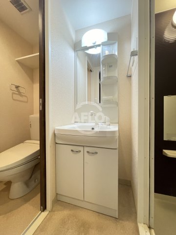 洗面設備　Luxe大正　独立洗面台