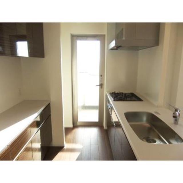 キッチン　※写真は同タイプ住戸です。