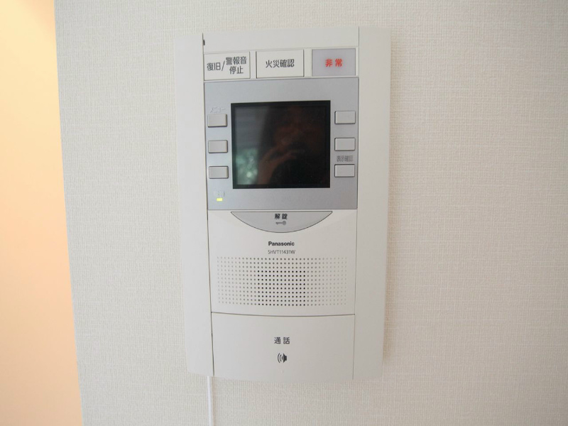 セキュリティ　TVモニター付インターホン