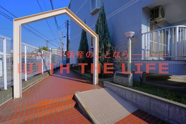 エントランス　毎日通るエントランスはこのようになっています