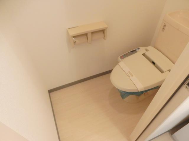トイレ　別部屋参考写真