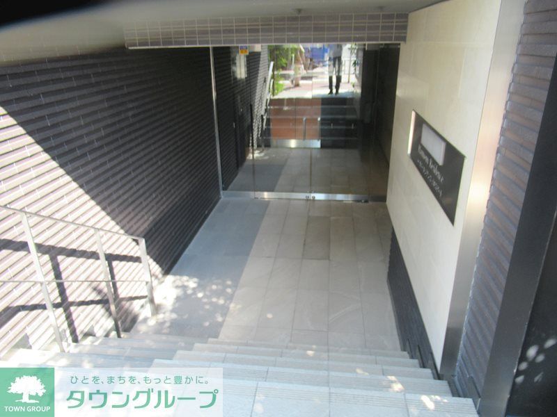 エントランス　エントランス