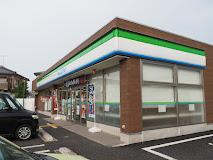コンビニ　ファミリーマート ヤマキ東方店（コンビニ）まで1109m