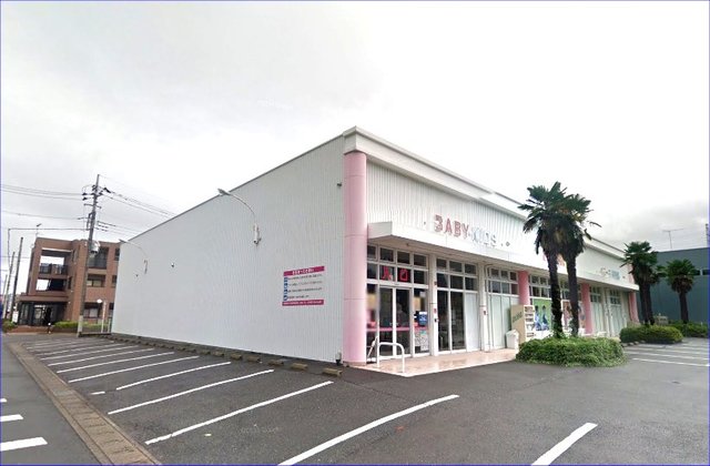 ショッピングセンター　西松屋小山城南店（ショッピングセンター）まで693m