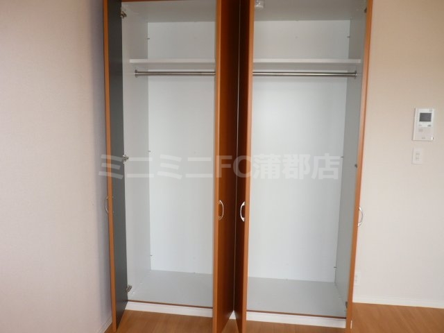 収納　北洋室収納