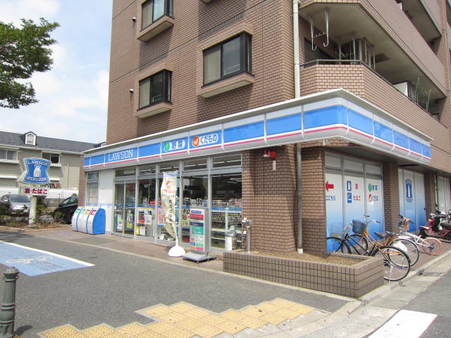 コンビニ　ローソン（コンビニ）まで500m