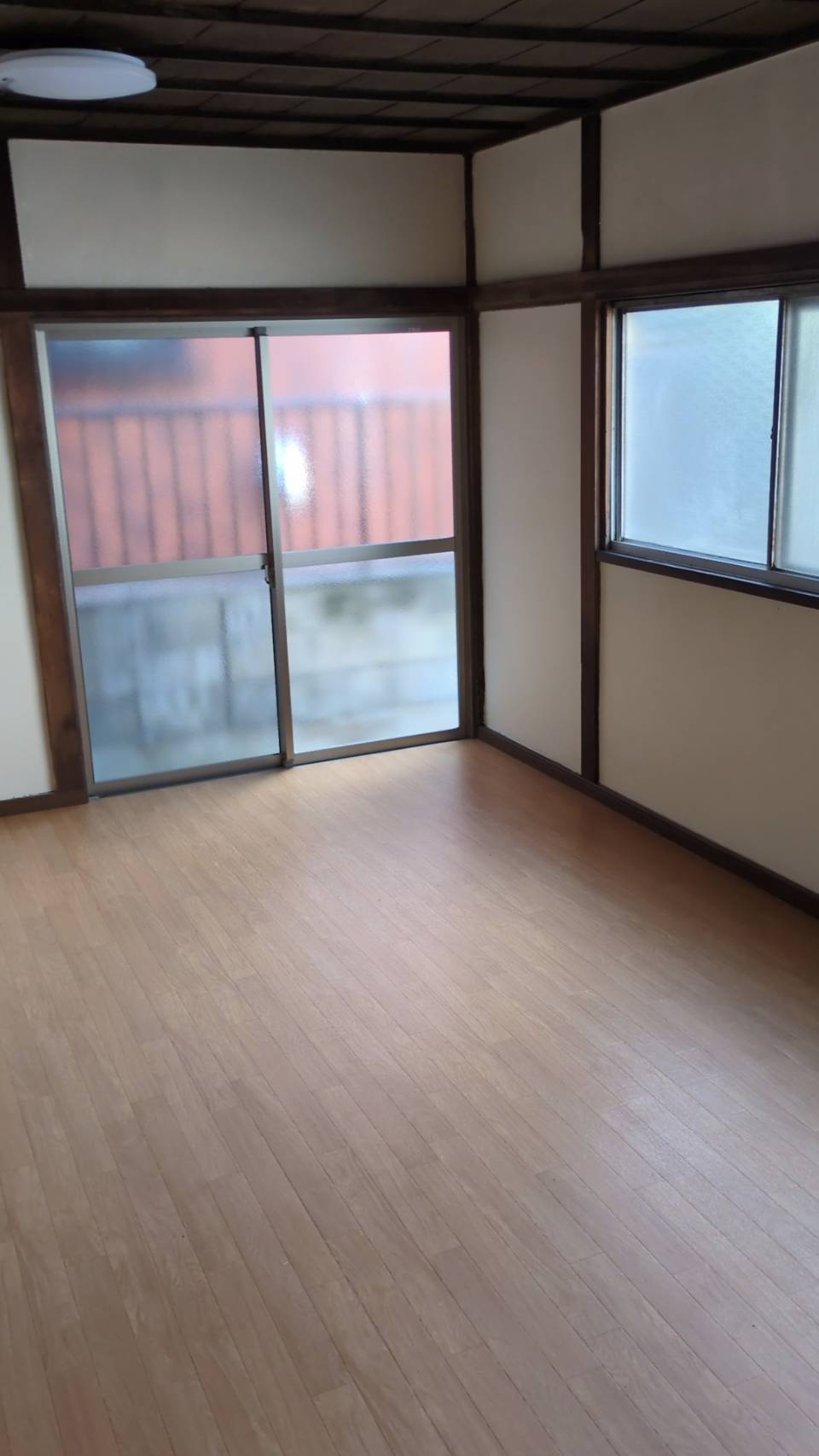 前山荘の居間写真