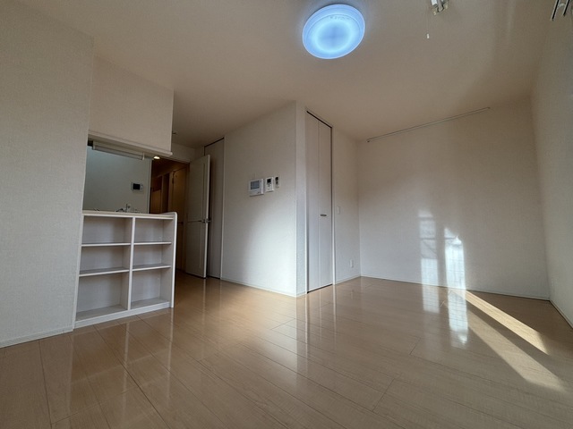 居室・リビング　別部屋参考写真です